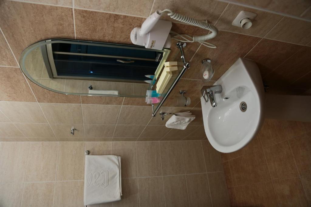 الماتي Salem On Tulebaeva Street Hotel الغرفة الصورة